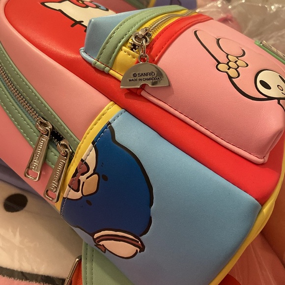 NEW Hello Kitty Loungefly mini backpack & more - Picture 7 of 12